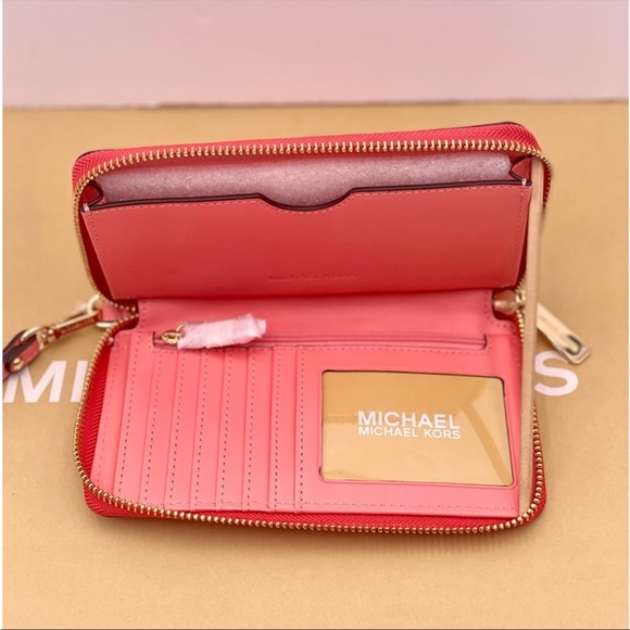 Michael Kors Jet Set Travel Large Phone Case Wristlet Wallet Coral Reef - Picture 8 of 13